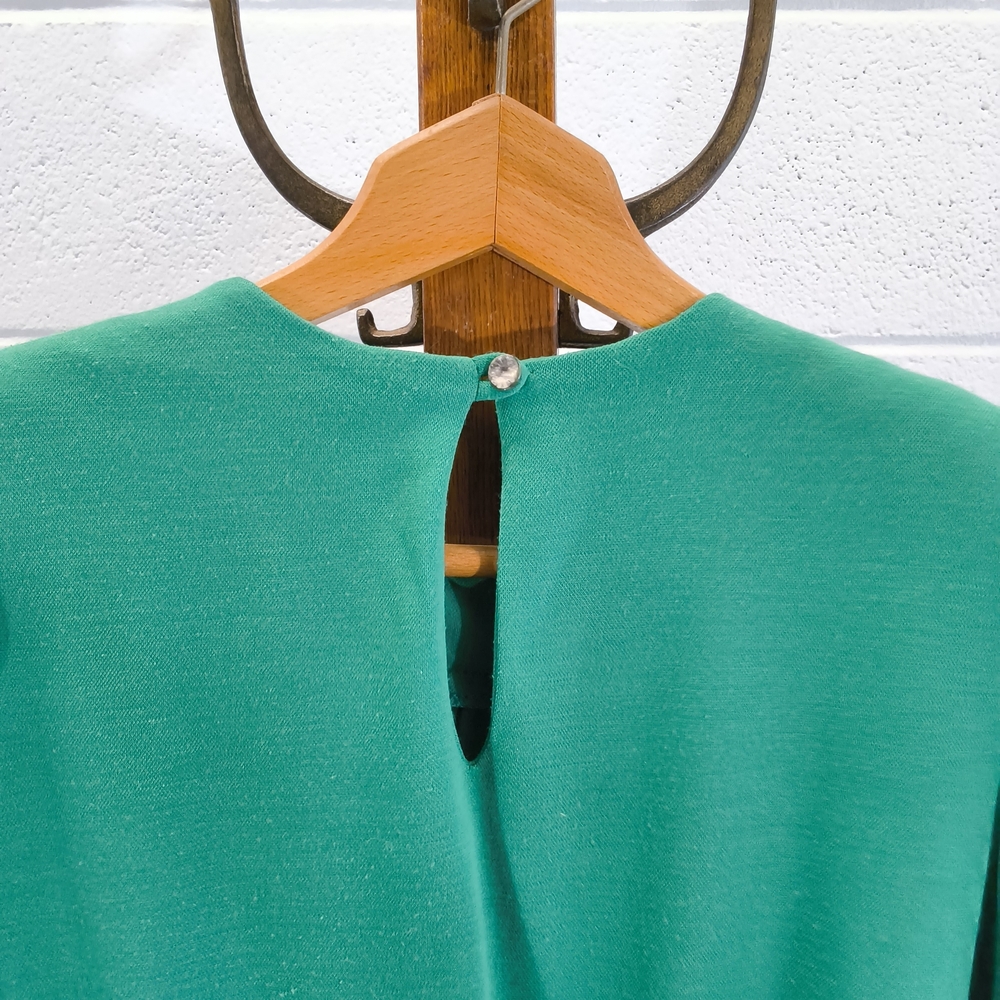 Leslie Belle Vintage Emerald Midi Dress - Made in Canada - Picture 6 of 12